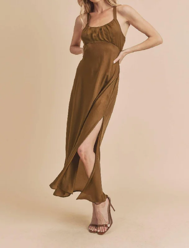 Mae Dress In Mocha