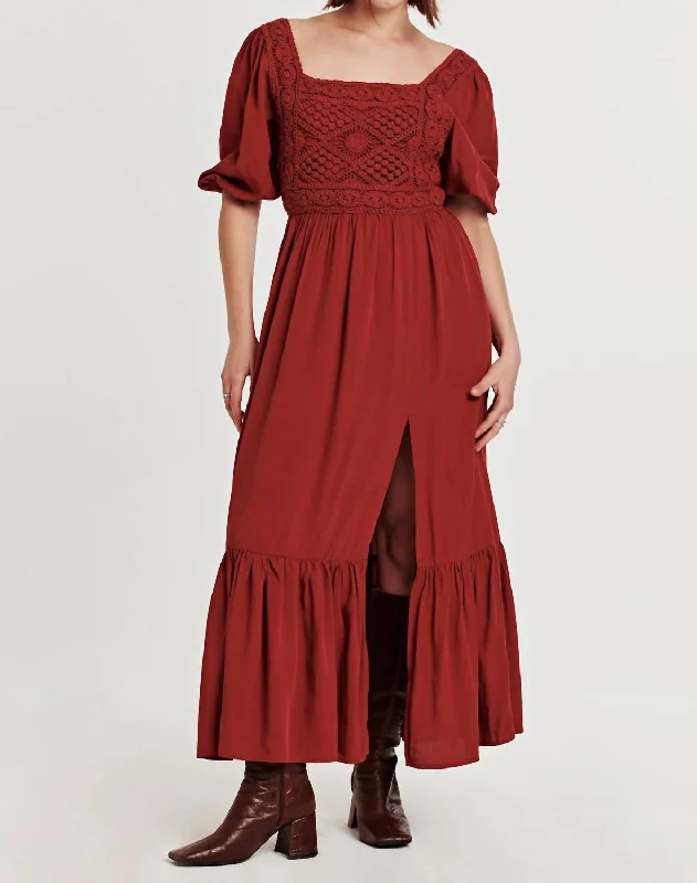 Beth Embroidery Dress In Hibiscus