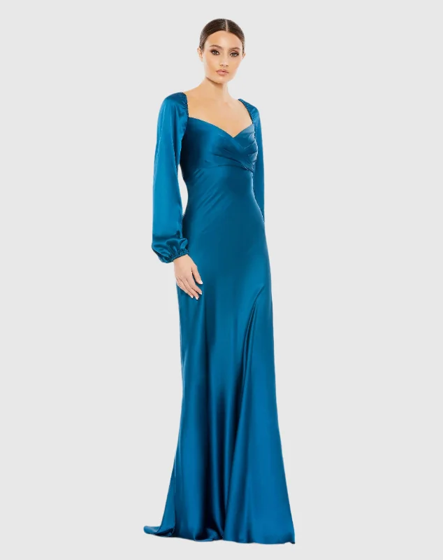 Blue Sweetheart Neckline Puff Sleeve Gown